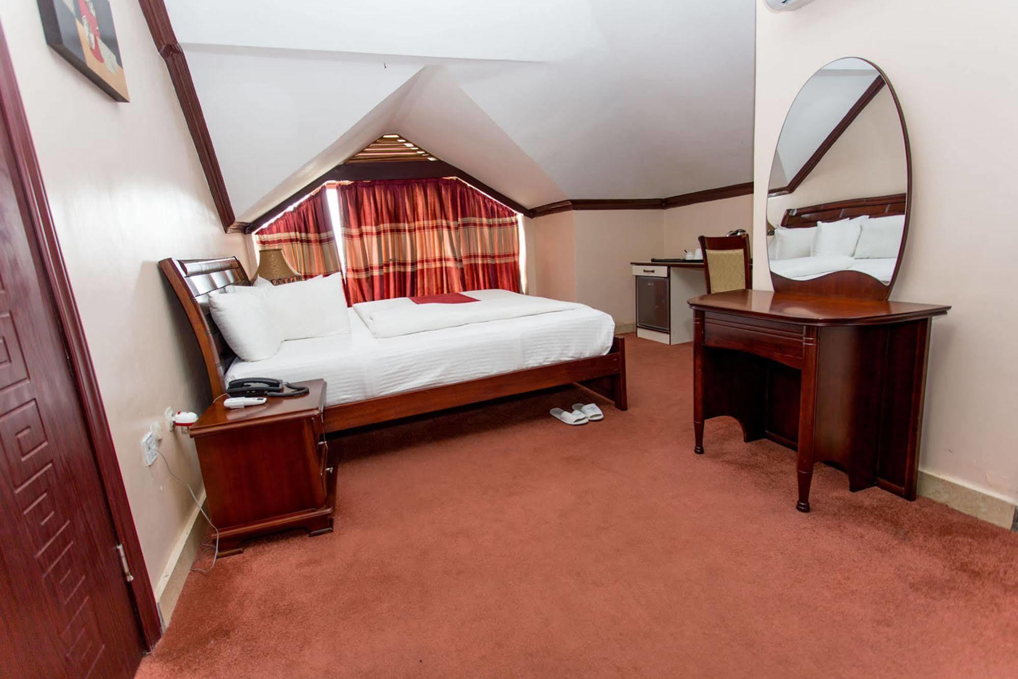 Legend Boutique Hotel Kigali Esterno foto